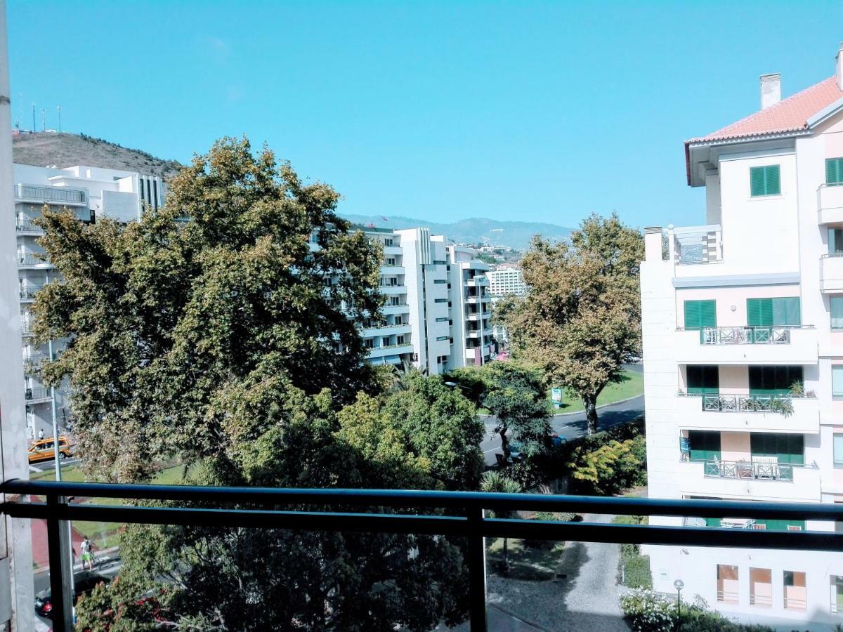 Fantastic Sea View Studio In Funchal Apartman Funchal  Kültér fotó