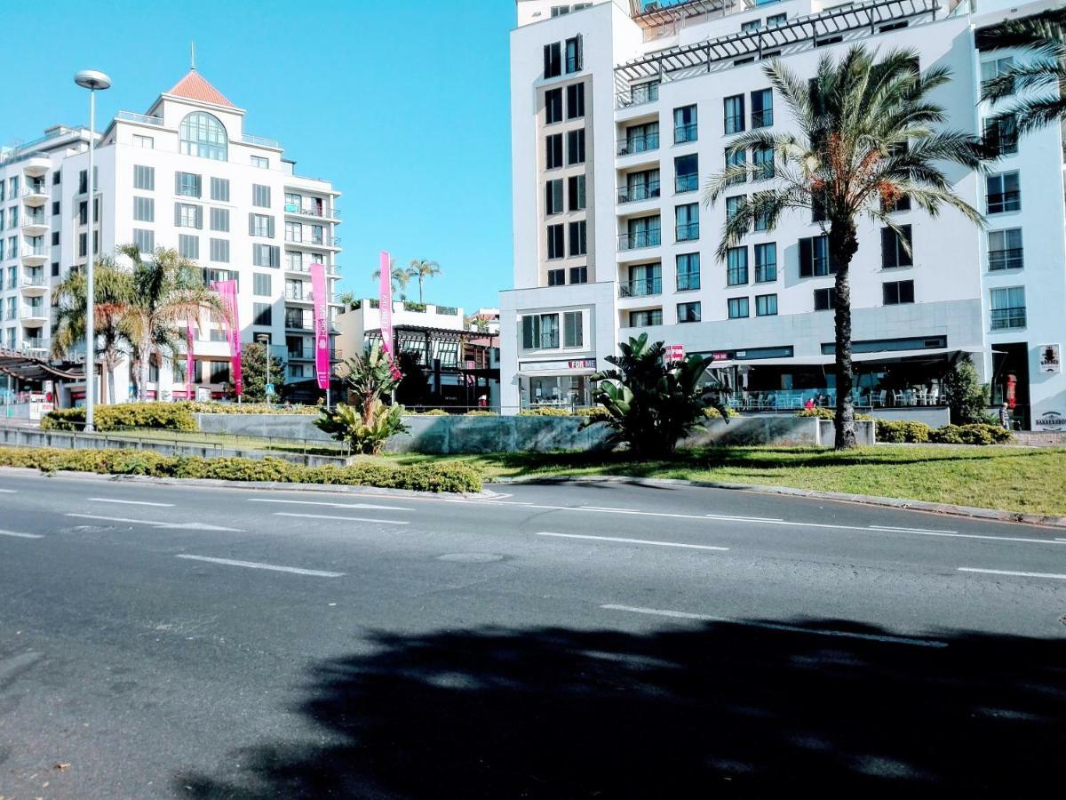 Fantastic Sea View Studio In Funchal Apartman Funchal  Kültér fotó
